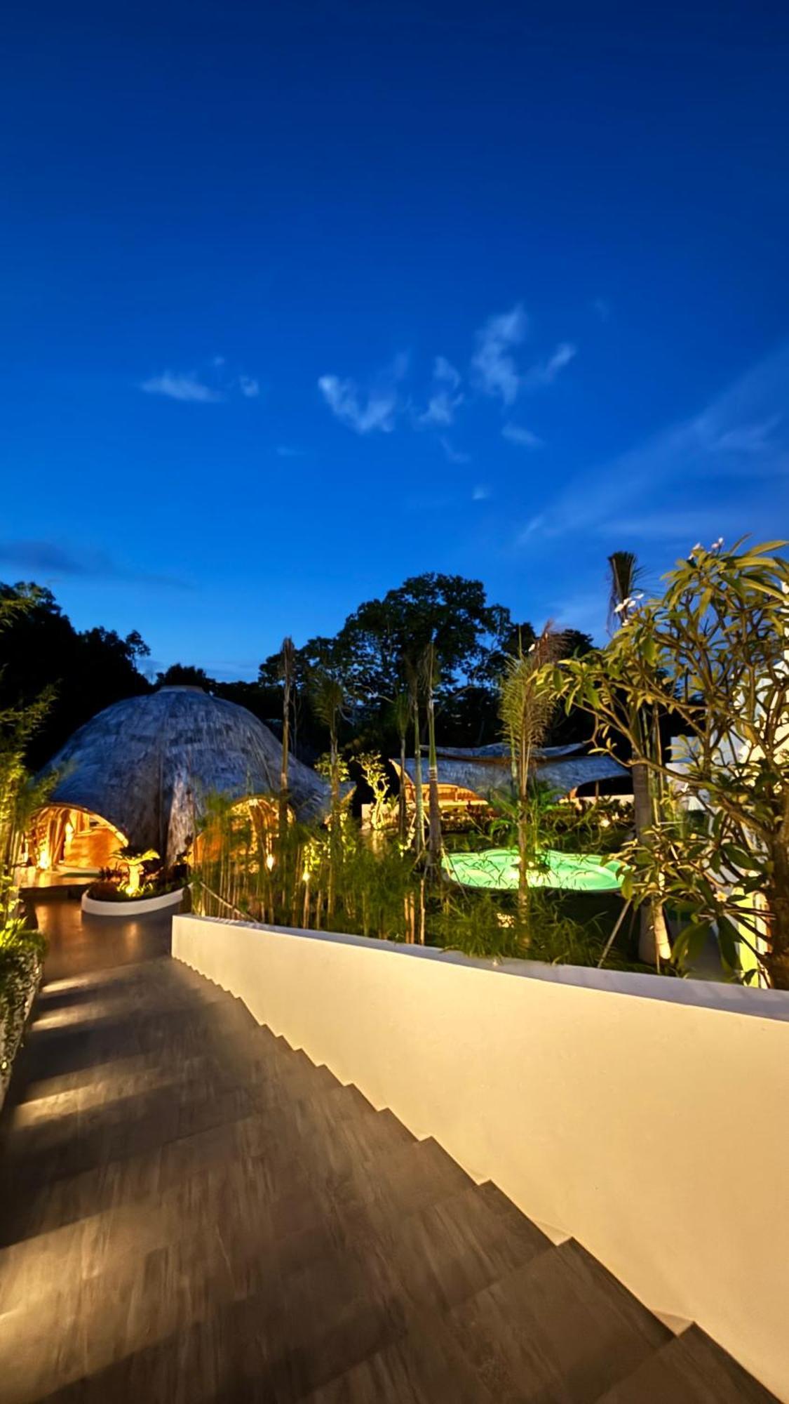 Mantra Wellness Center Hotel Uluwatu Buitenkant foto