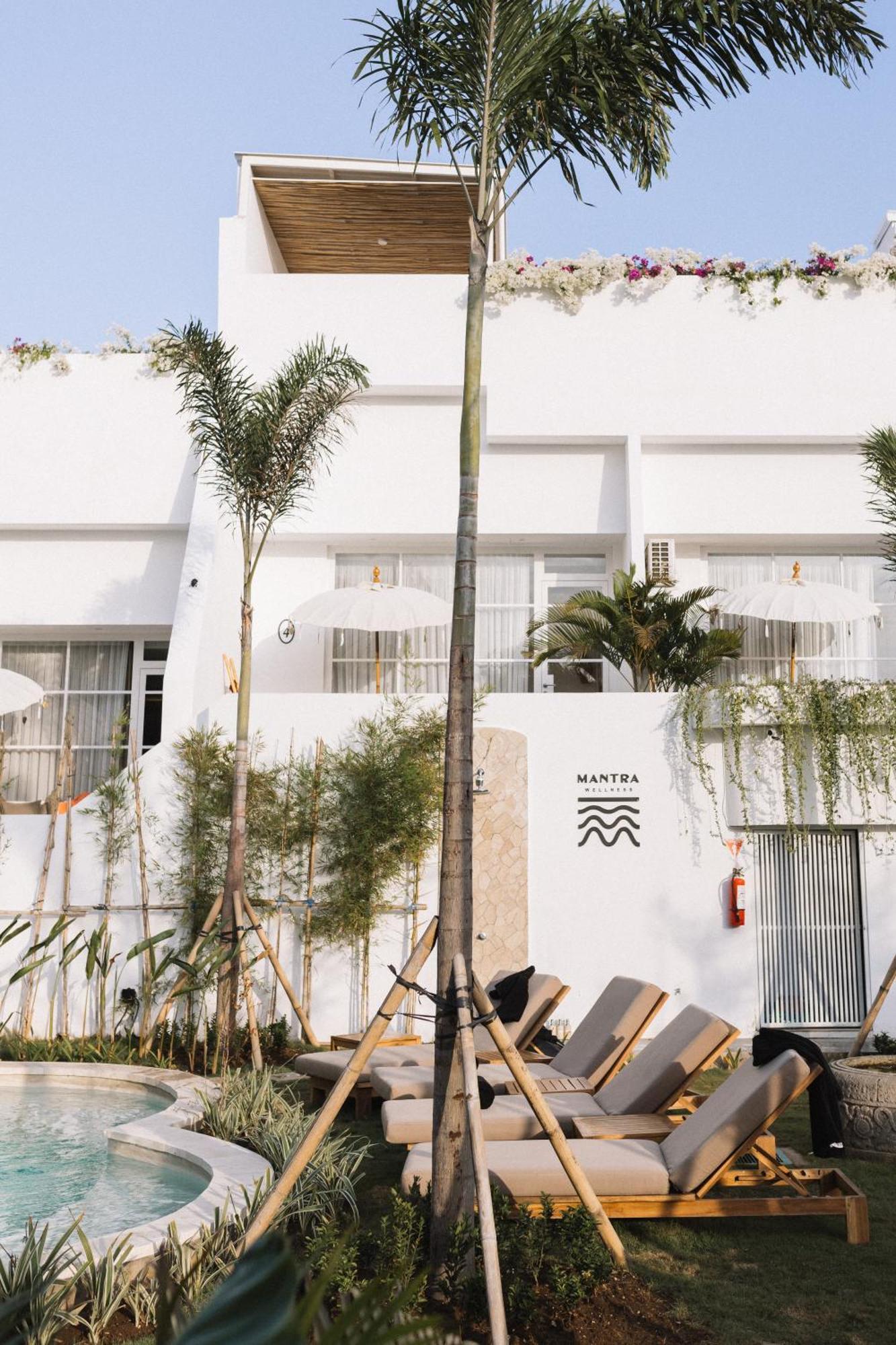 Mantra Wellness Center Hotel Uluwatu Buitenkant foto