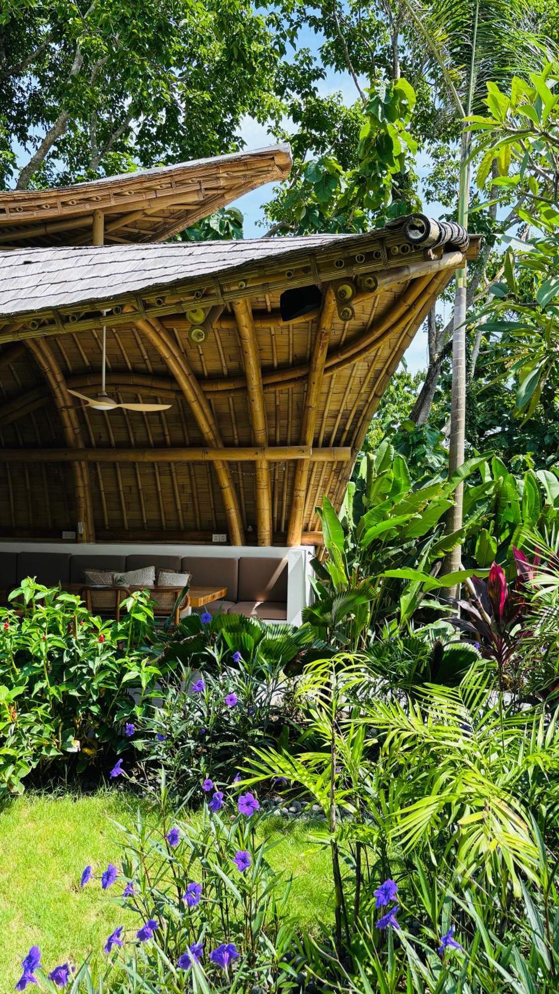 Mantra Wellness Center Hotel Uluwatu Buitenkant foto