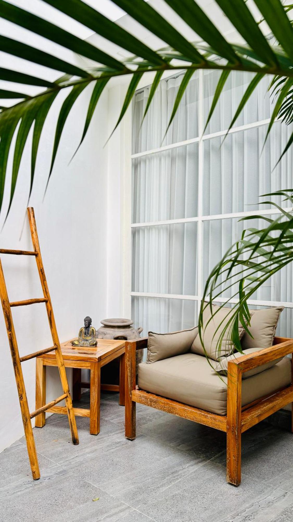 Mantra Wellness Center Hotel Uluwatu Buitenkant foto